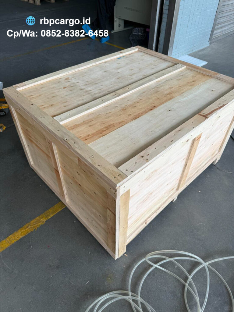 Forwarder Import Australia – Bahan Baku Industri dan Produk Pertambangan